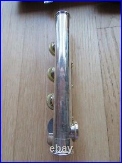 24v/yamaha 381 Flute/sterling Silver Head/needs Polishing/case