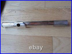 24v/yamaha 381 Flute/sterling Silver Head/needs Polishing/case