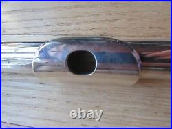 24v/yamaha 381 Flute/sterling Silver Head/needs Polishing/case