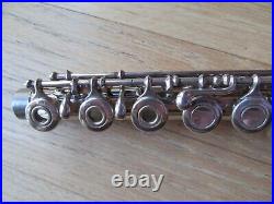 24v/yamaha 381 Flute/sterling Silver Head/needs Polishing/case