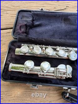 Armstrong 104n Flute Super Clean And The Pads Are In Good Shape Armstrong 104n Flute Super Clean And The Pads Are In Good Shape