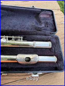 Armstrong 104n Flute Super Clean And The Pads Are In Good Shape Armstrong 104n Flute Super Clean And The Pads Are In Good Shape