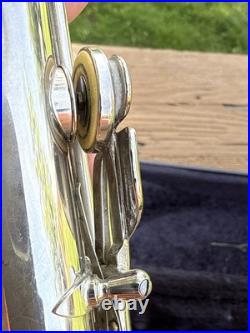 Armstrong 104n Flute Super Clean And The Pads Are In Good Shape Armstrong 104n Flute Super Clean And The Pads Are In Good Shape