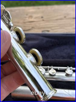 Armstrong 104n Flute Super Clean And The Pads Are In Good Shape Armstrong 104n Flute Super Clean And The Pads Are In Good Shape