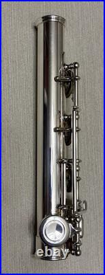 Armstrong 303 Flute Open Hole Sterling Silver Head Thin Joint, B Foot With Case VF Armstrong 303 Flute Open Hole Sterling Silver Head Thin Joint, B Foot With Case VF