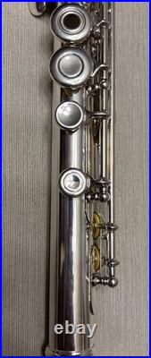 Armstrong 303 Flute Open Hole Sterling Silver Head Thin Joint, B Foot With Case VF Armstrong 303 Flute Open Hole Sterling Silver Head Thin Joint, B Foot With Case VF