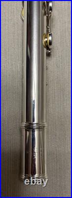 Armstrong 303 Flute Open Hole Sterling Silver Head Thin Joint, B Foot With Case VF Armstrong 303 Flute Open Hole Sterling Silver Head Thin Joint, B Foot With Case VF