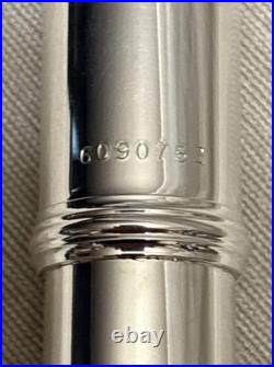 Armstrong 303 Flute Open Hole Sterling Silver Head Thin Joint, B Foot With Case VF Armstrong 303 Flute Open Hole Sterling Silver Head Thin Joint, B Foot With Case VF