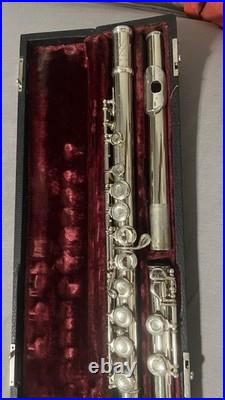 Armstrong Student Model 102 Closed Hole Flute Nickel Silver Used
