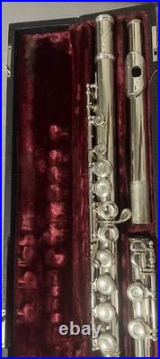 Armstrong Student Model 102 Closed Hole Flute Nickel Silver Used