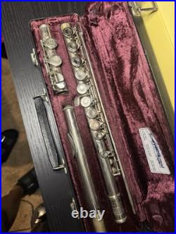Armstrong Student Model Flute withHard Case and Cleaning Rod