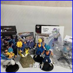 Dragon Ball Goods Lot of set Super Saiyan Vegetto Piccolo Figure Colored Paper