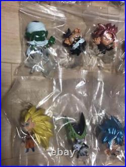 Dragon Ball Mini Figure lot of 23 Goku Vegeta Frieza Vegeta Cell Piccolo Goods