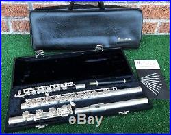 Excellent Gemeinhardt 4W Professional Grenadilla Wood Piccolo & 3 SB Flute Case