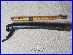 Extremely old wooden Flute / piccolo with 1 key, brown wood! In leather quiver Extremely old wooden Flute / piccolo with 1 key, brown wood! In leather quiver