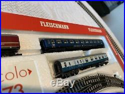 Fleichmann 9373 piccolo'n' guage train set with train carriages track ect