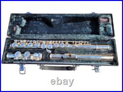 Flute Yamaha 221 Silver Plated Flute Offset G Key Cleaning Rod and Hard Case