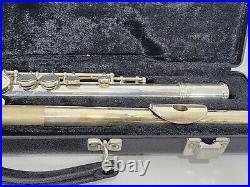 Gemeinhardt 2SP-A Silver-Plated Artisan Flute with Case Closed Hole