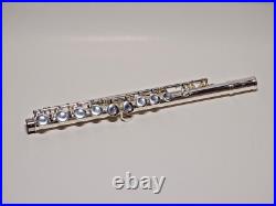 Gemeinhardt 2SP Silver Plated Beginner's Flute With Case Gemeinhardt 2SP Silver Plated Beginner's Flute With Case