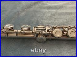 Gemeinhardt 2SP Student Flute Gold Lip Plate with Case #L43341 Gemeinhardt 2SP Student Flute Gold Lip Plate with Case #L43341
