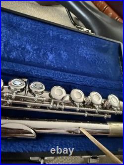 Gemeinhardt M2 Student Model Flute with Hard Case Elkhart Ind. Serial A91916