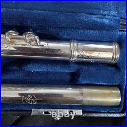 Gemeinhardt silver open hole flute 3B. With hard case & soft carry case 467759