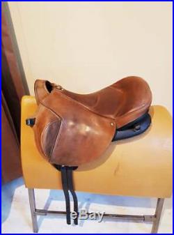 Ghost Quilty Treeless Saddle Size Piccolo