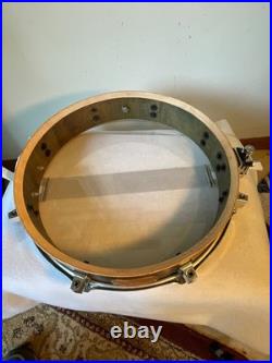 Holloman Custom Drums 14 X 3 1/2 Maple Stave Piccolo Snare Drum Holloman Custom Drums 14 X 3 1/2 Maple Stave Piccolo Snare Drum