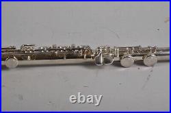 Japanese Estate Aria F200 Flute with Case, No. 7905544