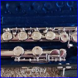 M2 Gemeinhardt Concert Flute Silver Plated Boehm Closed Hole C with Case