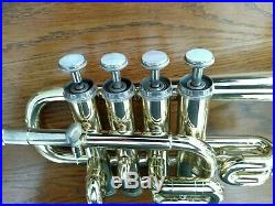 Pristine Vintage Getzen 940 Lacquered Piccolo Trumpet with Original Case / MPC
