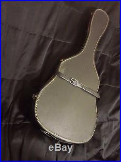 Rare Ovation Celebrity AEB 30 short scale acoustic electric piccolo bass withcase