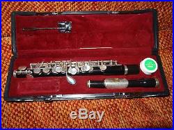 YAMAHA PICCOLO FLUTE IN CASE