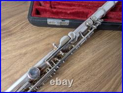 YAMAHA YFL-211S Concert Flute Silver Plating with Case USED