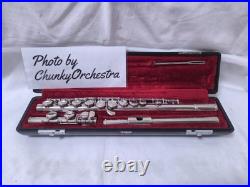 YAMAHA YFL-211 Flute made in Japan with hard case Ideal for Students #2251 YAMAHA YFL-211 Flute made in Japan with hard case Ideal for Students #2251
