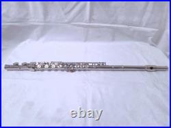YAMAHA YFL-211 Flute made in Japan with hard case Ideal for Students #2251 YAMAHA YFL-211 Flute made in Japan with hard case Ideal for Students #2251