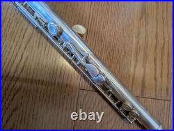 YAMAHA YFL 211-S CONCERT FLUTE Silver Plating with Hard Case USED