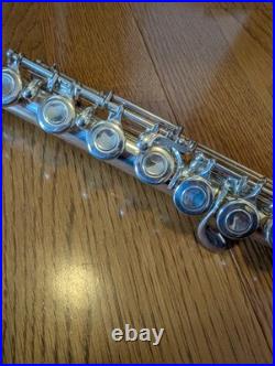 YAMAHA YFL 211-S CONCERT FLUTE Silver Plating with Hard Case USED