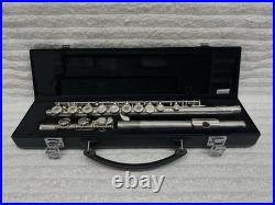 YAMAHA YFL 281 YFL281 OPEN HOLE FLUTE with Original Case YAMAHA YFL 281 YFL281 OPEN HOLE FLUTE with Original Case