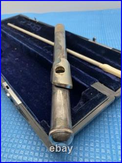 YAMAHA YFL-31 Flute with Hard Case & Cleaning Stick