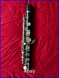 YAMAHA's YPC-32 Piccolo Flute Nickel Silver with Hard Case In Stock Used