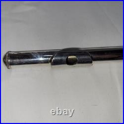 Yamaha 211 Flute Silver With Original Hard Case Yamaha 211 Flute Silver With Original Hard Case