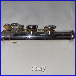 Yamaha 211 Flute Silver With Original Hard Case Yamaha 211 Flute Silver With Original Hard Case
