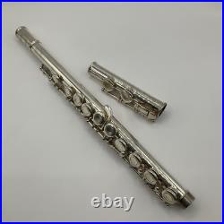 Yamaha 221 Flute Made In Japan with Case Yamaha 221 Flute Made In Japan with Case