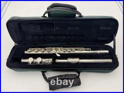 Yamaha 261 open hole flute with Case