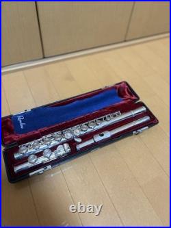 Yamaha Flute 311 with Cleaning Accessories and Carrying Bag Yamaha Flute 311 with Cleaning Accessories and Carrying Bag