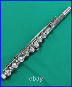 Yamaha Flute YFL-811 Professional Silver Flute InstrumentUsed