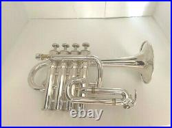 Yamaha Piccolo Trumpet Model YTR6810S with Case Excellent Condition