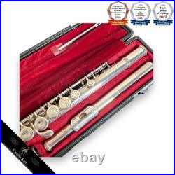 Yamaha YFL211S Flute with Case Silver Wind Instrument Musical Gift Yamaha YFL211S Flute with Case Silver Wind Instrument Musical Gift