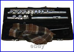 Yamaha YFL-245 Flute in Case